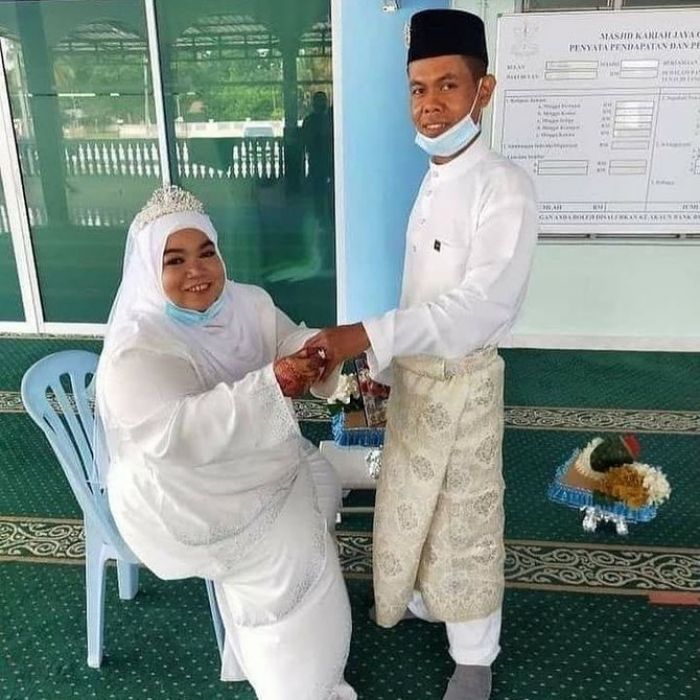Sukses Cari Jodoh dengan Spanduk, 5 Wanita Mendaftar dan Ini sosok yang Dipilihnya Sukses Cari Jodoh dengan Spanduk, 5 Wanita Mendaftar dan Ini sosok yang Dipilihnya
