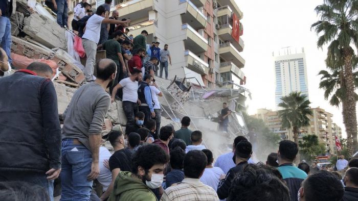Baru Saja Diguncang Gempa Magnitudo 7, Turki Diterjang dengan Tsunami