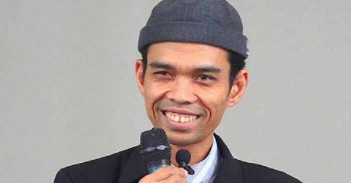 Masyaallah, UAS Sumbangkan 400 Juta dari Hasil Youtube untuk Bantu Fakir Miskin